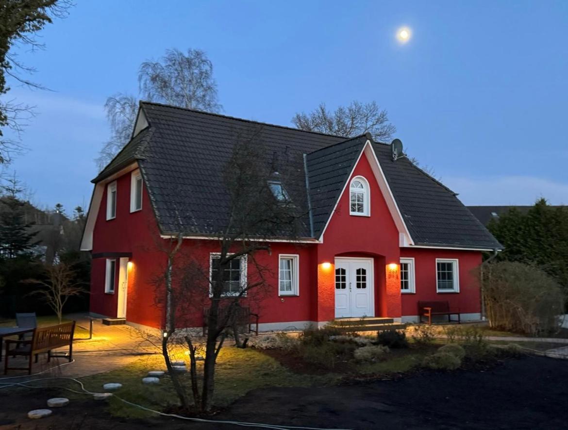 Kapitaenshaus Scharmberg, Ferienwohnung Seeadler ボルン エクステリア 写真